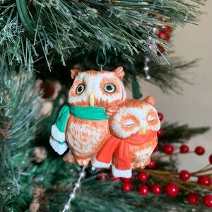 Vintage 1992 Hallmark Keepsake Magic Light Ornament Watch Owls Hand Painted